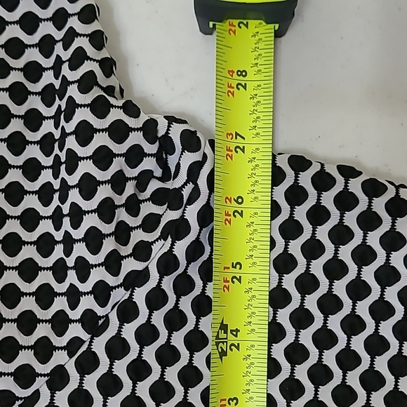 Ruby Rd black and white top with a textured polka-dot pattern size 3X - Picture 6 of 7